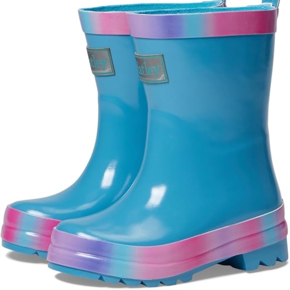 Hatley Girl's Fun Hearts Shiny Rain Boots Aqua and pink - Picture 1 of 9